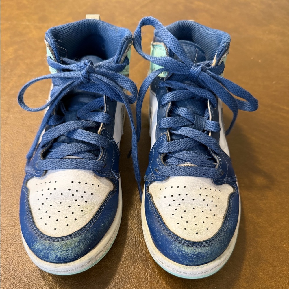 Jordan Kids Sneakers in Blue and White